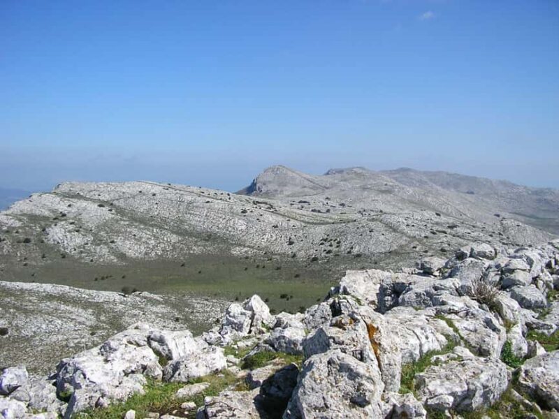 Lodè: Trekking Trip to Punta Cupeti on Montalbo - The Route: From Montalbo’s Ridges to Panoramic Vistas
