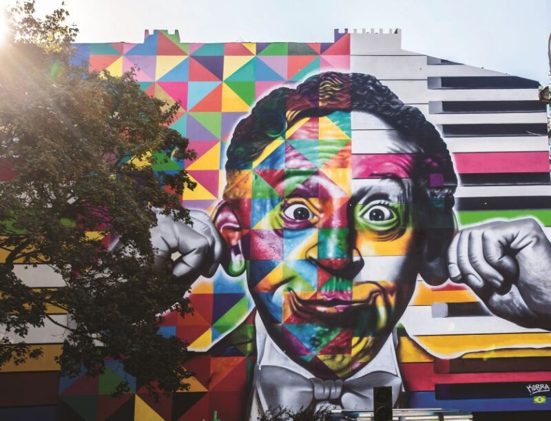 Lodz: Private City Walking Tour - Walking Through Lodz’s Historic Old Town Square