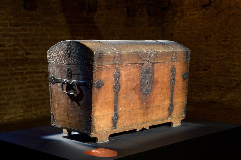 Loevestein Castle Entry Ticket - Explore the Evolving Exhibitions and Seasonal Events