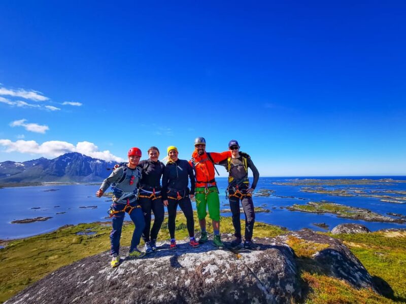 Lofoten: Full Day Combo tour, (kayaking and rappelling) - A Scenic Lunch at a Secret Landing Spot