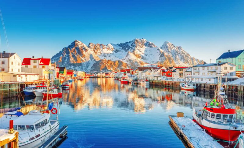 Lofoten Highlights Photo Tour - Henningsvær & Haukland - Key Points
