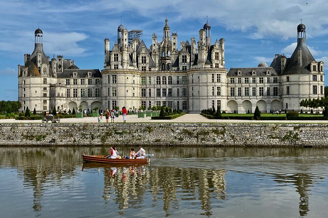 Loire Castles Chenonceau, Chambord & 2 Wineries Private Trip - Comfortable Transportation from Paris to the Loire Valley
