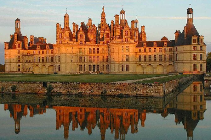 Loire Castles with Wine Tasting Private trip from Paris - Château de Chenonceau: The Ladies’ Castle