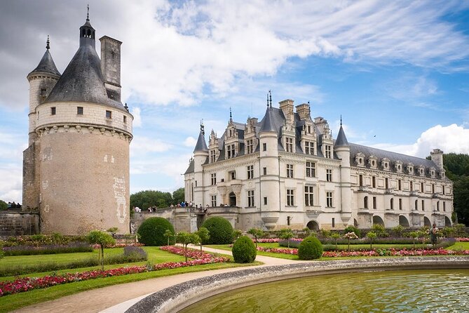 Loire Castles with Wine Tasting Private trip from Paris - Return to Paris: End of a Historic and Vinous Day