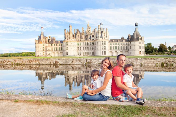 Loire Valley Castles Day Trip with Audio Guided Option from Paris - The Flexibility of Audio Guides and Self-Guided Exploration