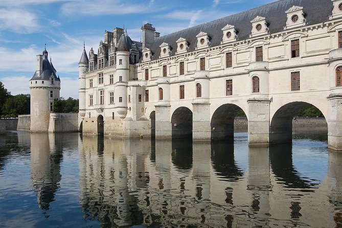 Loire Valley Castles Guided Day Trip from Paris in minivan - Exploring the Château de Chenonceau’s Renaissance Charm