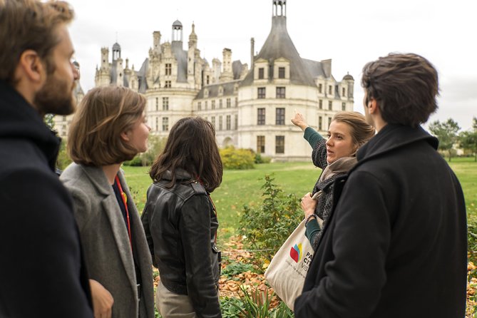 Loire Valley Castles Trip with Chenonceau and Chambord from Paris - The Role of Guides and Audio Options