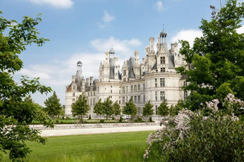 Loire Valley Castles: VIP Private Tour from Paris 3 Castles - Key Points