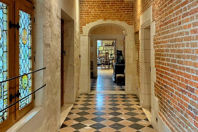 Loire Valley - Chambord Castle - DayTrip from Paris - Logistics and Group Size: Personalized Attention in Small Groups