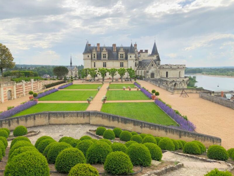 Loire Valley: Château Royal d'Amboise Entrance Ticket - Comparing Similar Experiences in the Loire Valley