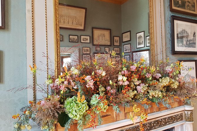 Loire Valley Day Tour Chambord and Chenonceau plus Lunch at a Private Castle - The Experience: Guides, Pacing, and Highlights