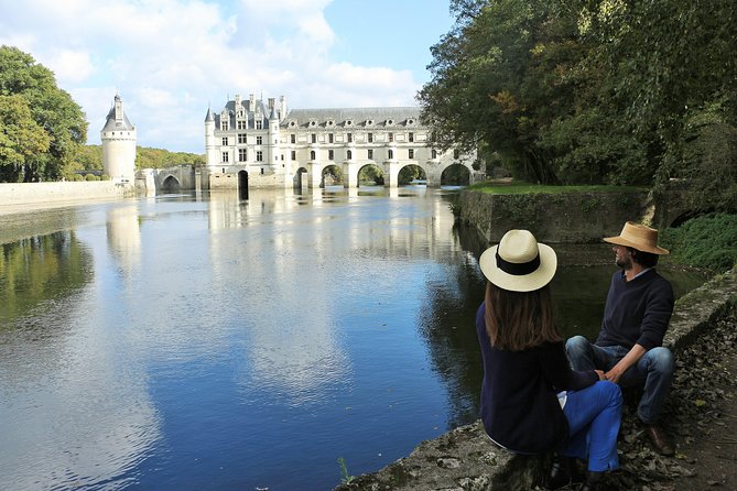 Loire Valley Day Tour Chambord and Chenonceau plus Lunch at a Private Castle - Château Tour in the Loire: A Private, Guided Experience