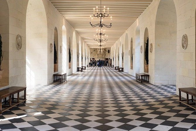 Loire Valley Most Visited Castles Private Tour from Tours or Amboise - The Guide and Tour Customization