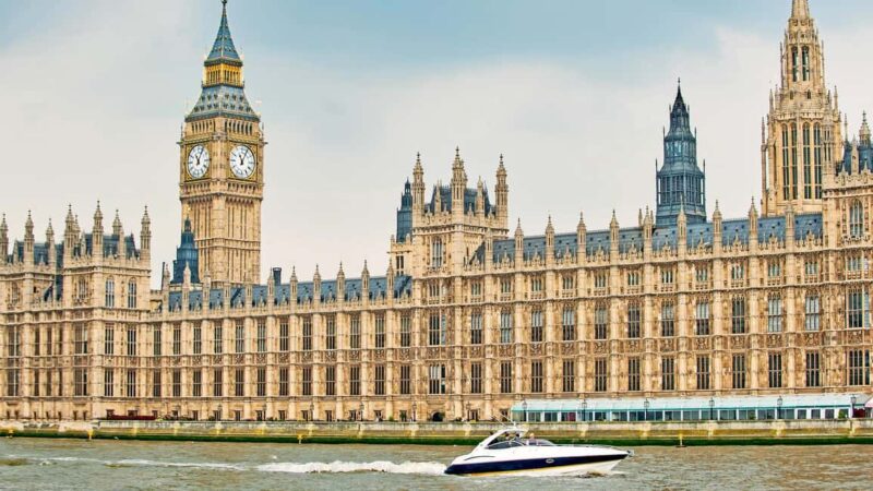 London: 2 hour private luxury Thames boat cruise / hire - The Route and Stops Along the Thames
