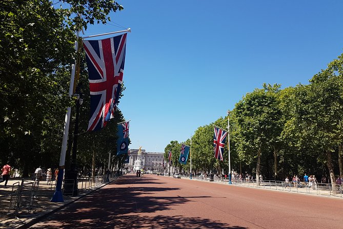 London 30 Top Sights with Fun Local Guide - Exploring Borough Market and Southwark