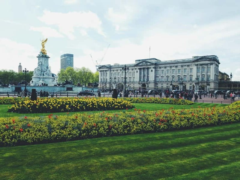 London: 4.5-Hour Private Car Tour Hotel Pick-Up & Drop-Off - Value and What Sets This Tour Apart