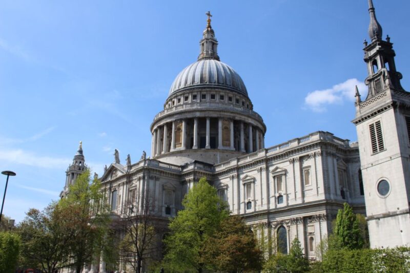 London: 4-Hour Panoramic Tour by Black Taxi - St. James’s Park Break for Photos and Fresh Air