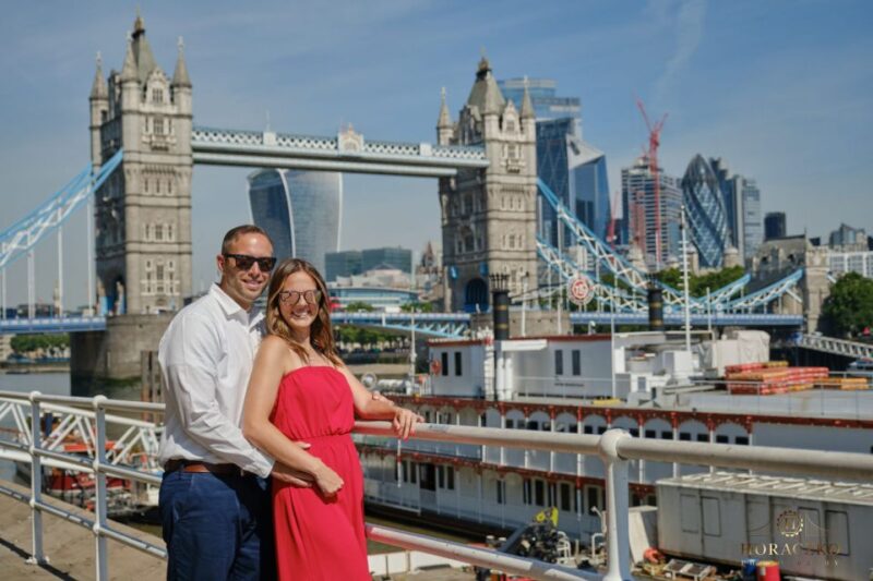 London 60min PRIVATE Personal Vacation & Travel Photographer - A Private London Photoshoot with a Professional Photographer for Just Over $470