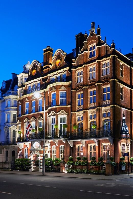 London: Afternoon Tea at The Milestone with Champagne Option - Key Points