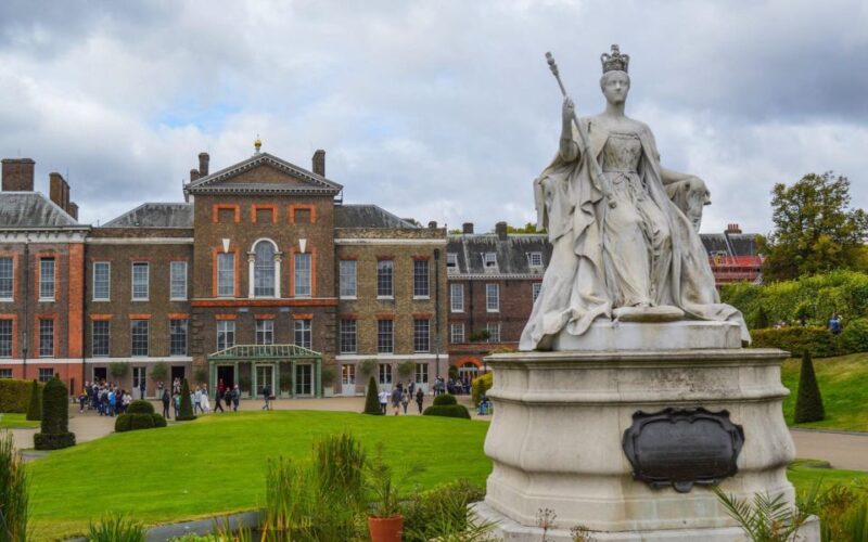 London Afternoon Tea, Fast-Track Kensington Palace Tickets - Visiting Kensington Palace with Skip-the-Line Tickets
