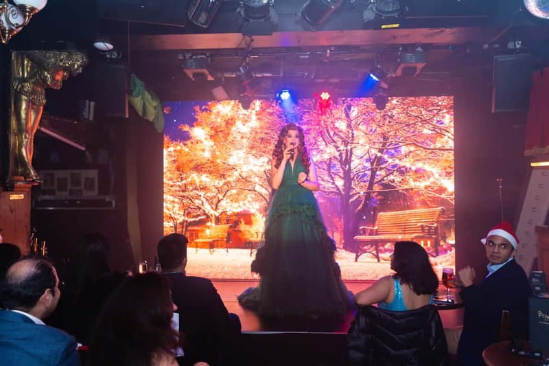 London: All I Want for Christmas is Cabaret Show - Drinks and Refreshments: The Festive Bar