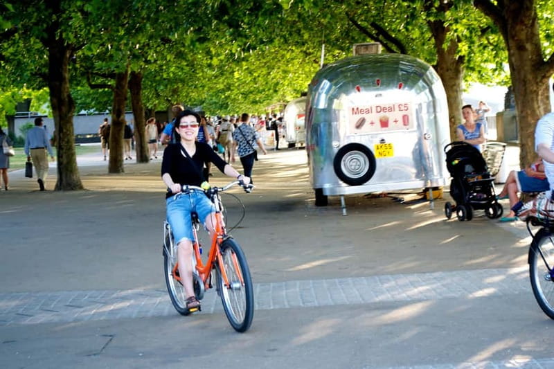 London Bike Rentals - The Route Along the Thames and Royal Parks