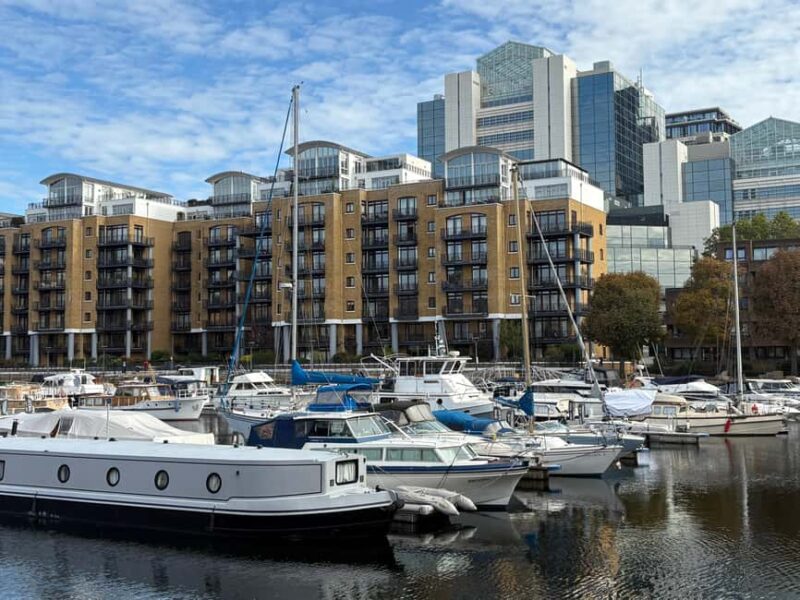 London: Bloody Thames, Pirates, and Execution Dock Tour - Ending at Tower Hill and the Historic Pub Experience