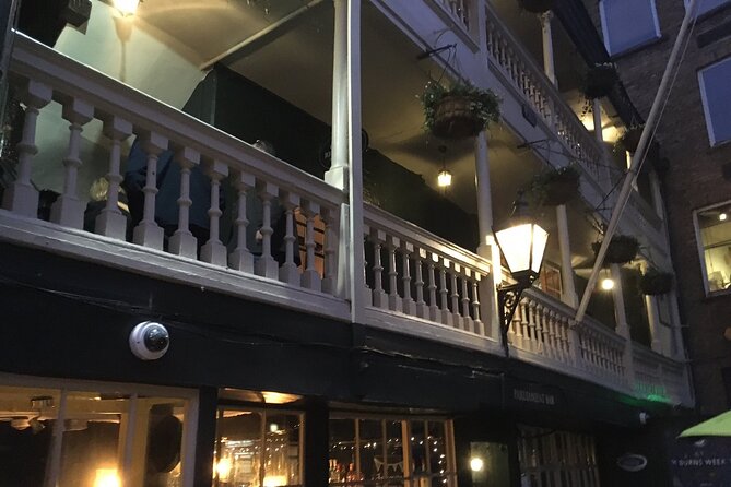 London Bridge Ghost Walking Tour - The Golden Hinde and Its Dark Connection