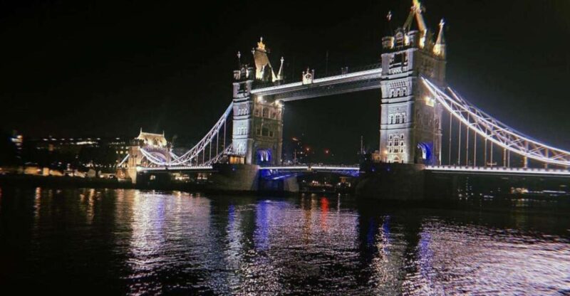London Bridges Night Time Light Private Tour - Comparing This Tour to Similar Thames Cruises