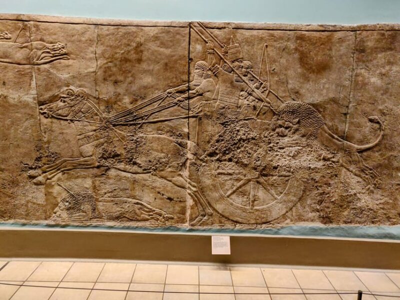 London: British Museum Tour with Archaeologist Guide - Accessibility and Practical Details