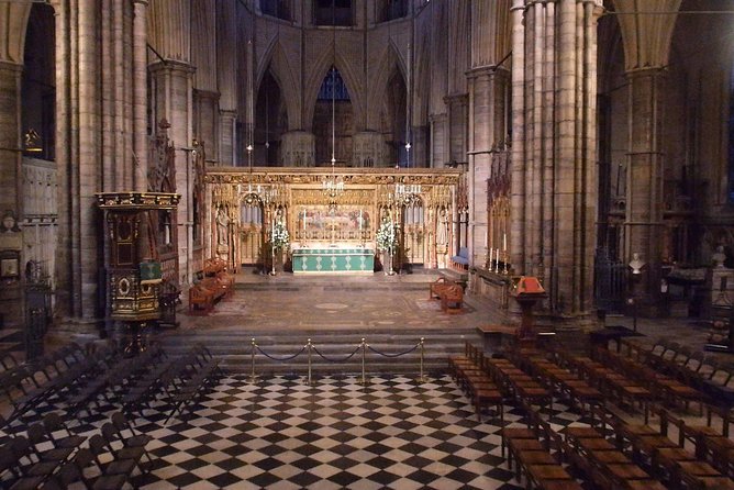 London: Buckingham Palace & Big Ben (& Westminster Abbey entry) - Horse Guards Parade and Whitehall’s Historic Landmarks