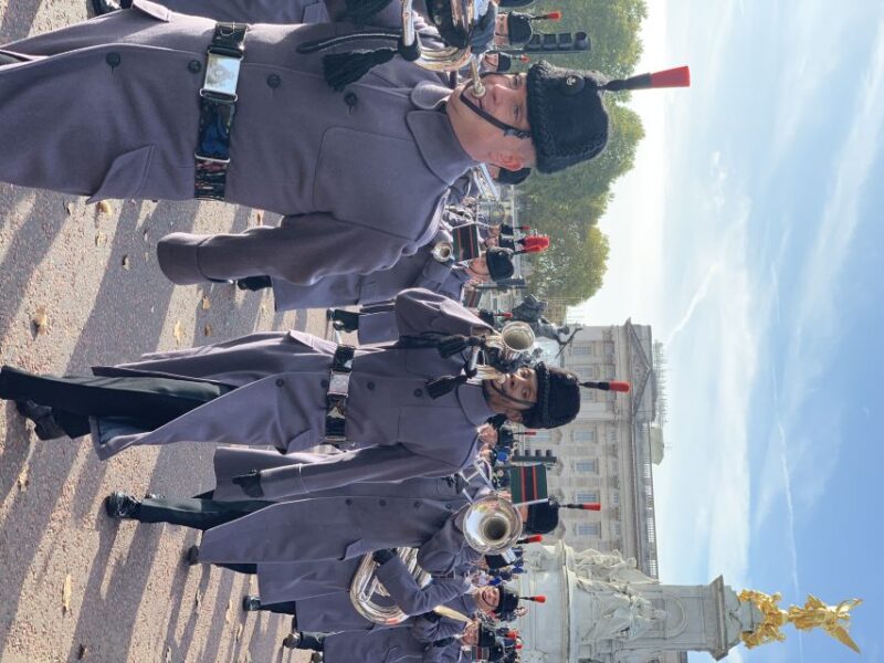 London: Buckingham Palace & Changing of the Guard Experience - What Makes This Tour Unique