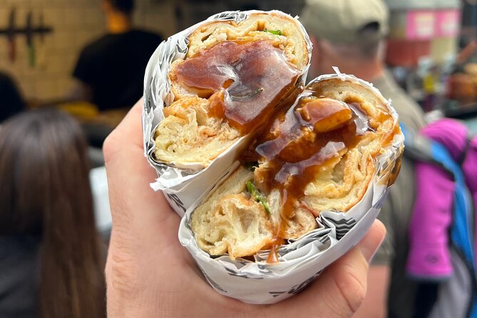 London Camden Market Walking Food Tour With Secret Food Tours - Exploring Camden Lock Market and Artsy Vibe