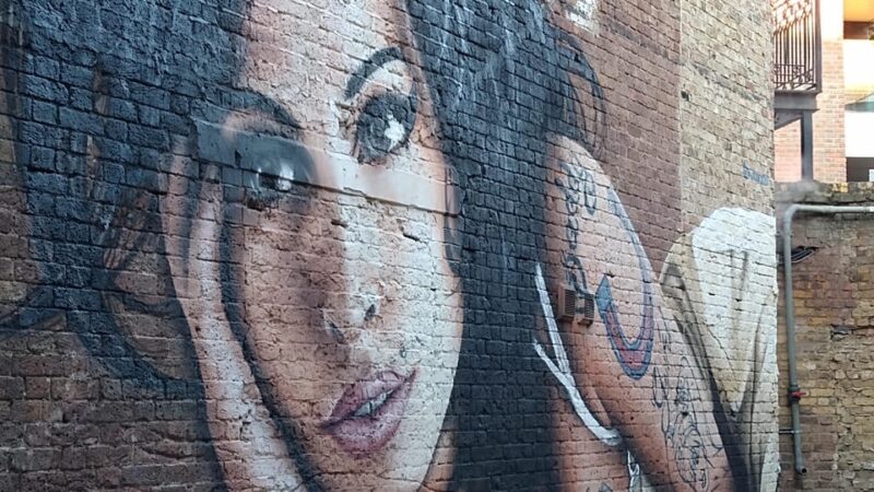 London: Camden Town Amy Winehouse Tour - Explore Amy Winehouse’s Camden Town Home and Hangouts