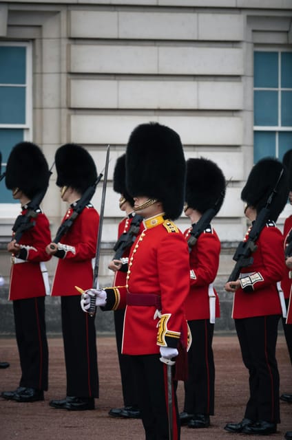 London: Changing of the Guard Experience Private Tour Guide - Key Points