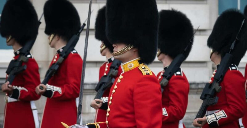 London: Changing of the Guard Experience Private Tour Guide - Visiting a Royal-Favored Winery