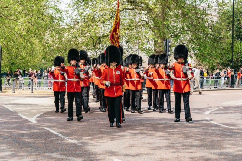 London: Changing of the Guard Tour by Buckingham Palace - Considerations and Weather Cancellations