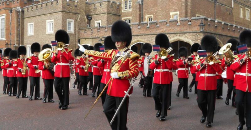 London: Changing of the Guard Walking Tour - What Makes This Tour Stand Out