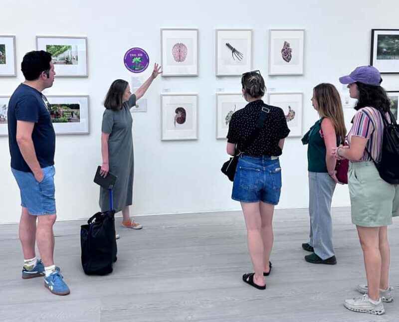 London: Chelsea Walking Tour - Stories, Sights & Small Bites - Strolling Along King’s Road and Food Tastings