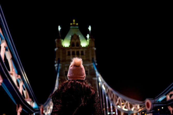 London Christmas Eve Illuminations Guided Tour by Night - What Sets This Tour Apart