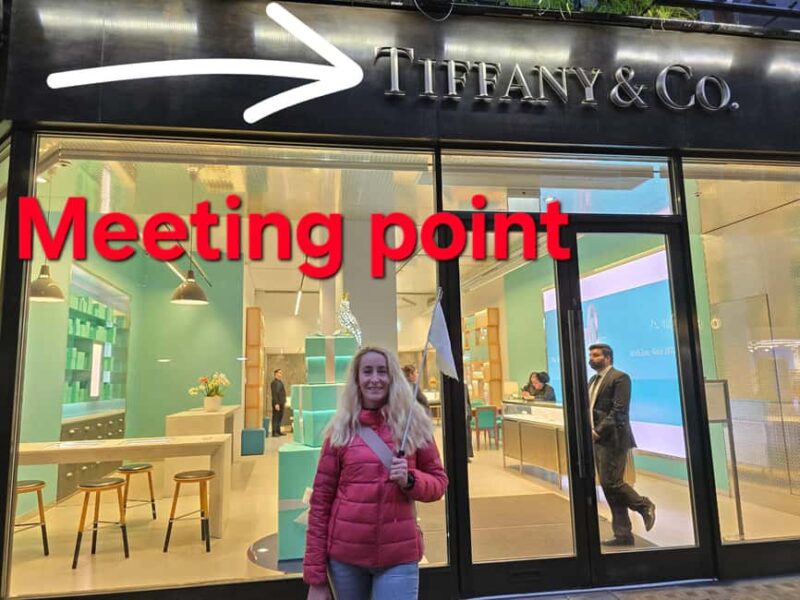 London: Christmas Lights Guided Walking Tour Small Group - Trafalgar Square’s Iconic Christmas Market and the Famous Tree