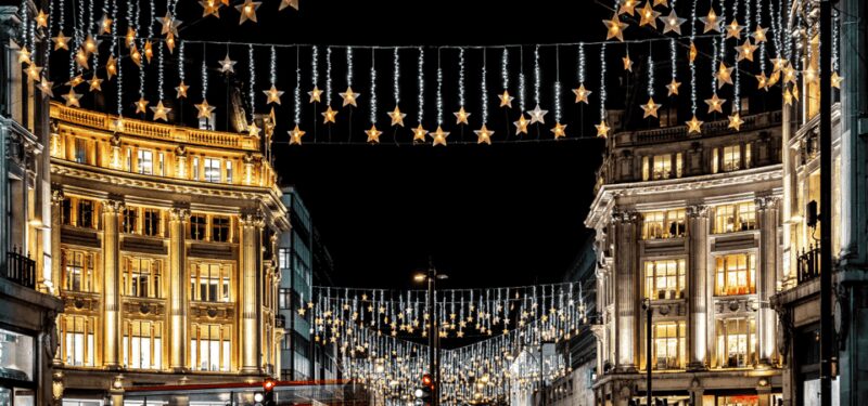 London: Christmas Lights Self Guided Walking Tour - Wrapping Up at Covent Garden