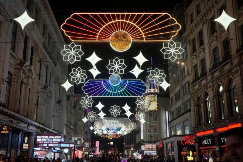 London: Christmas Lights Tour by Vintage Bus - Practical Tips for a Comfortable Experience