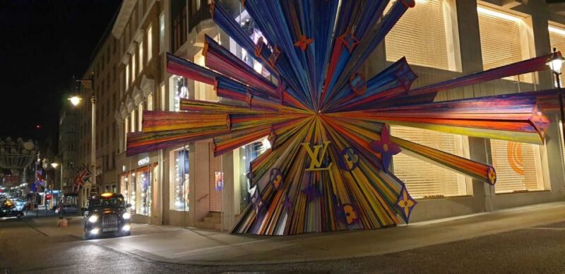 London: Christmas Lights Tour in a Black Cab - Exploring Londons Illuminated Landmarks