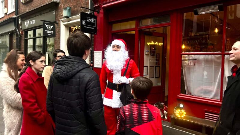 London: Christmas Lights Tour with Santa & Cookies Workshop - London: Christmas Lights Tour with Santa & Cookies Workshop – An Engaging Festive Adventure