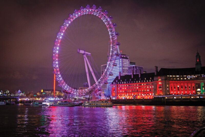 London: Christmas Party Dinner Cruise - Experience Londons Festive Charm on a Christmas Dinner Cruise