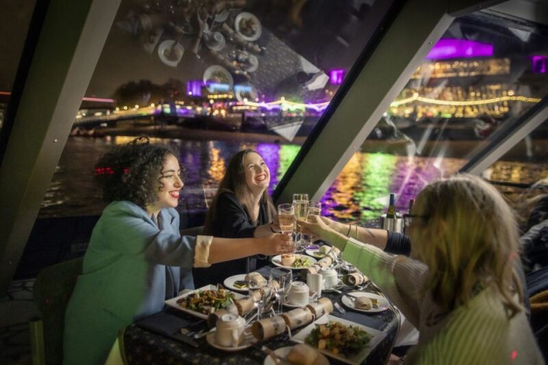 London: Christmas Party Dinner Cruise - Seating Arrangements and Atmosphere