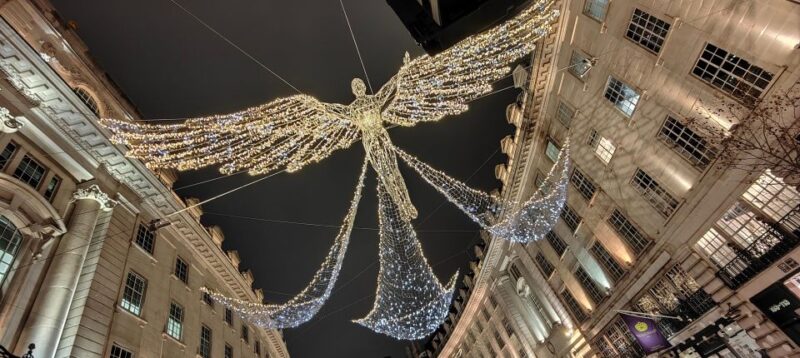 London Christmas Sparkle Walking Tour Small Group - Experience the Magic of London at Christmas with a Small Group Tour