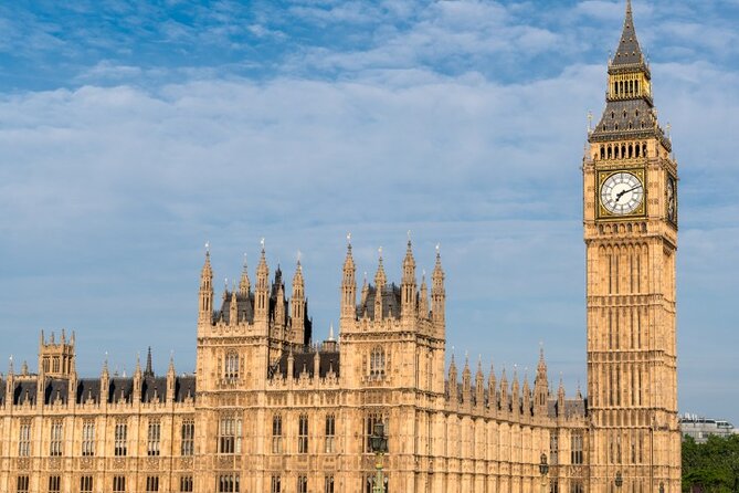 London Churchill & World War 2 Walking Tour - The Resilience of Britain’s Parliament during WWII