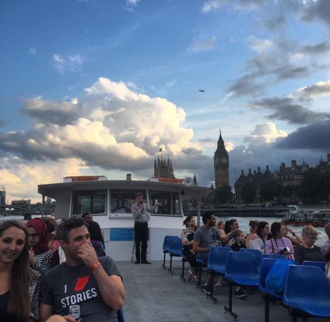 London: City Guided Walking Tour & Thames River Cruise - Explore Westminsters Landmarks with a Knowledgeable Guide